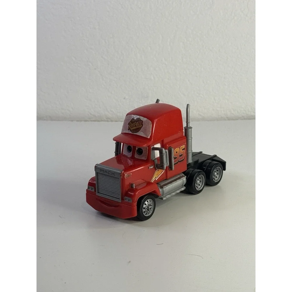 Disney Pixar Cars 3 Deluxe Mack Semi Truck 5